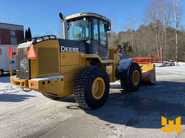 Image of John Deere 544J equipment image 4