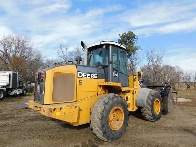 Image of John Deere 544K equipment image 3