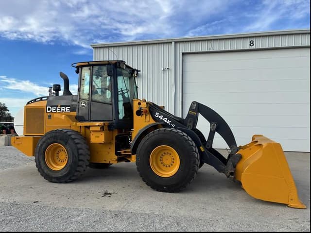 Image of John Deere 544K-II equipment image 2