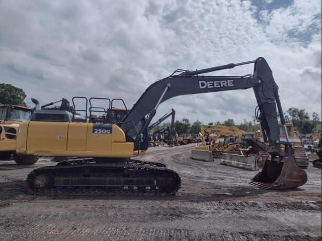 Image of John Deere 250G LC equipment image 2