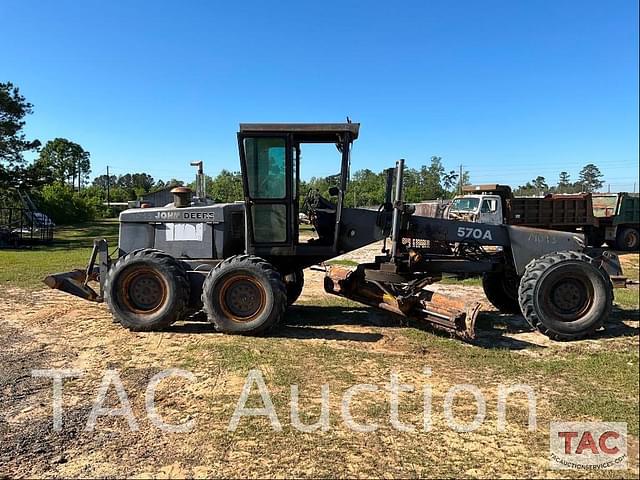 Image of John Deere 570A equipment image 2