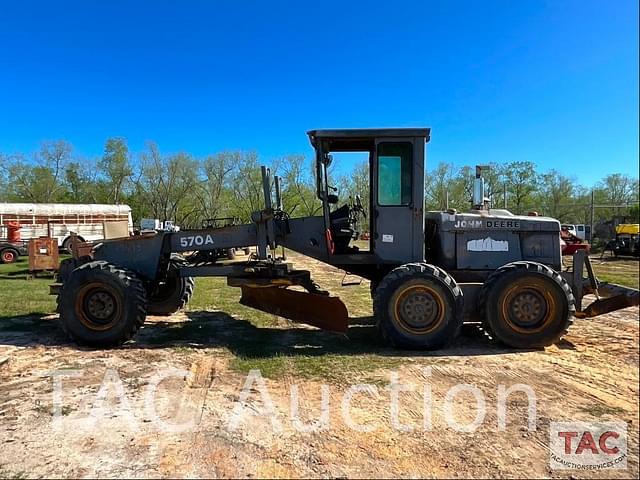 Image of John Deere 570A equipment image 1