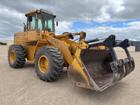 Image of John Deere 624E equipment image 2