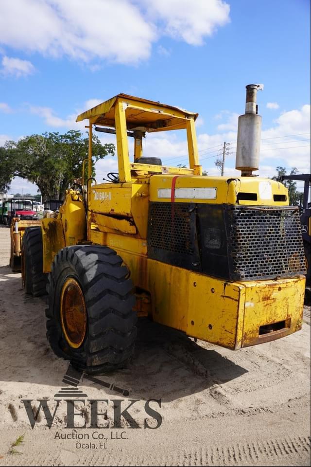 Image of John Deere 644A equipment image 3