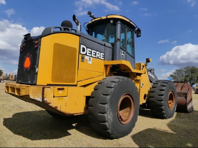 Image of John Deere 644K equipment image 3