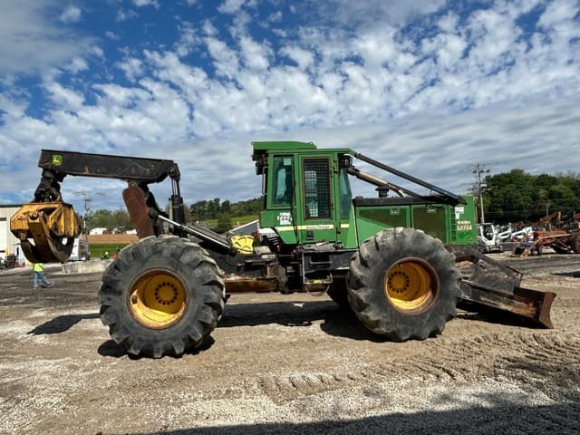 Image of John Deere 648H equipment image 4