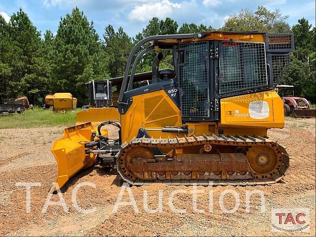 Image of John Deere 650 equipment image 1