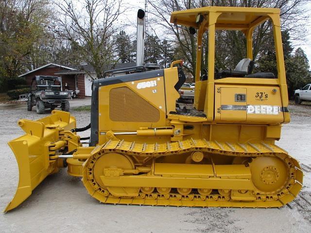 Image of John Deere 650H equipment image 2