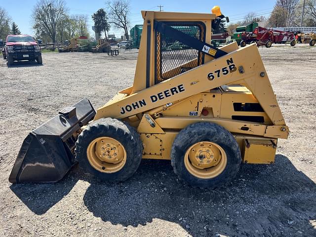 Image of John Deere 675B equipment image 1