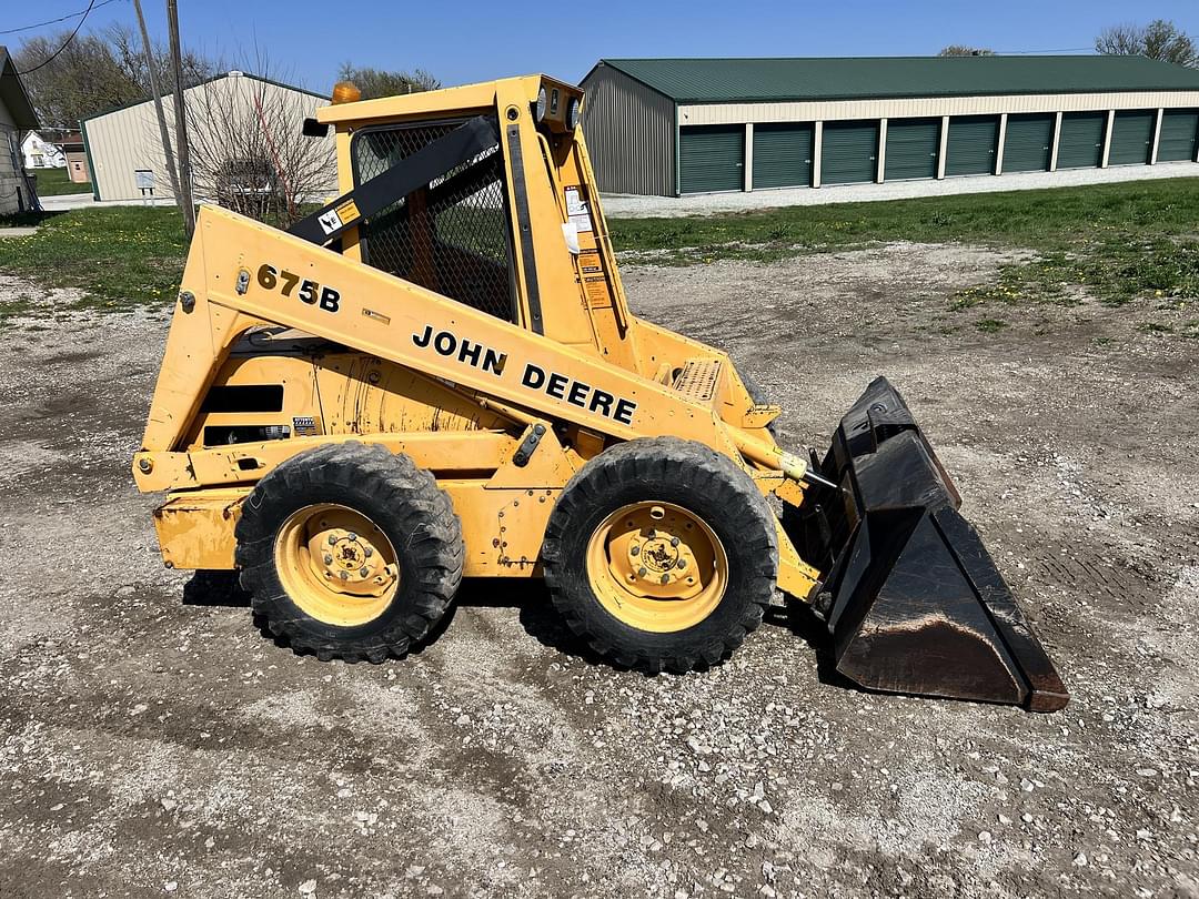 Image of John Deere 675B Primary image