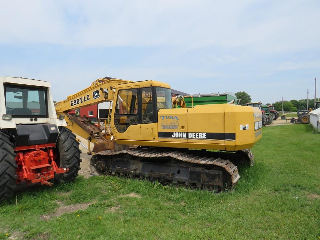 Image of John Deere 690E LC Primary image