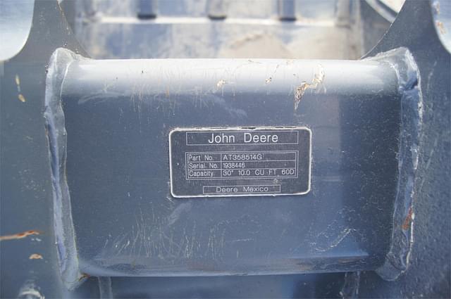 Image of John Deere Excavator Bucket equipment image 4