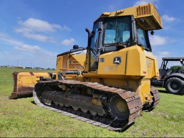 Image of John Deere 700K LGP equipment image 3