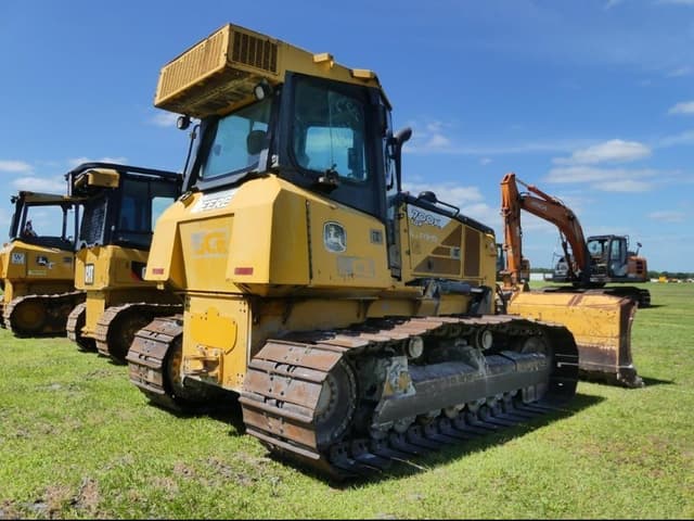 Image of John Deere 700K LGP equipment image 2