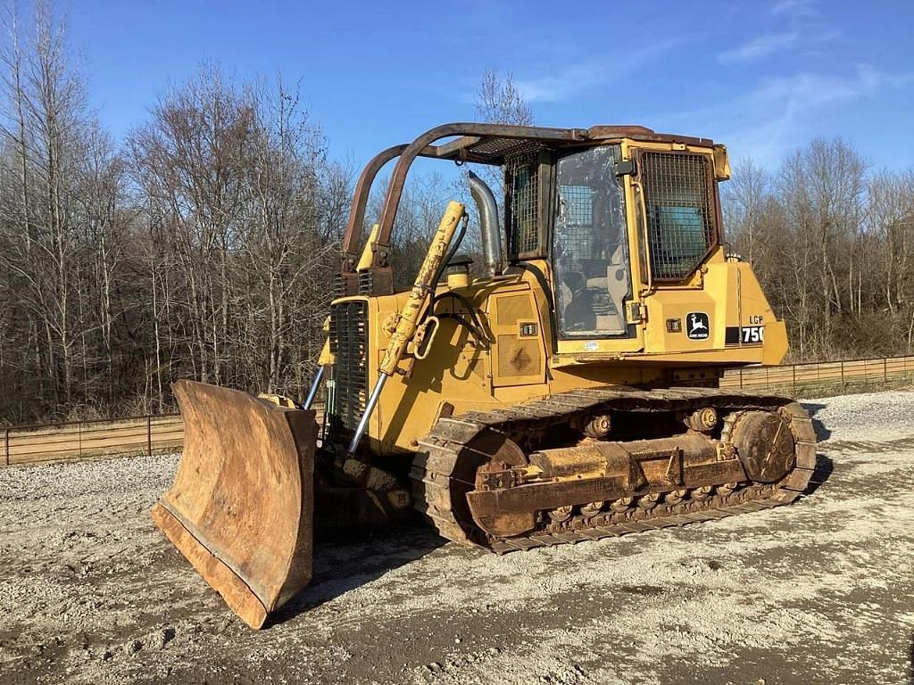 Image of John Deere 750C Primary image