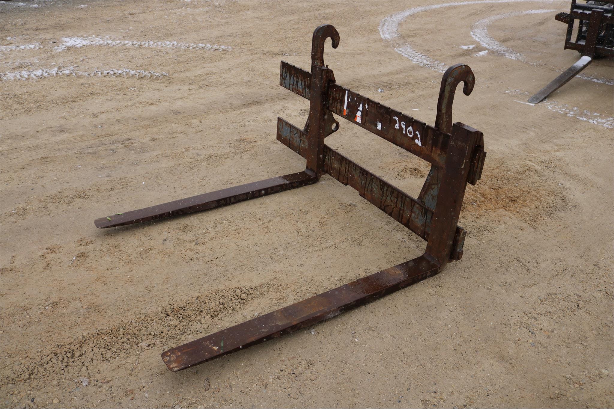 Main image John Deere Pallet Forks