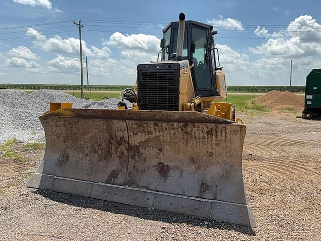 Image of John Deere 750J LT equipment image 2
