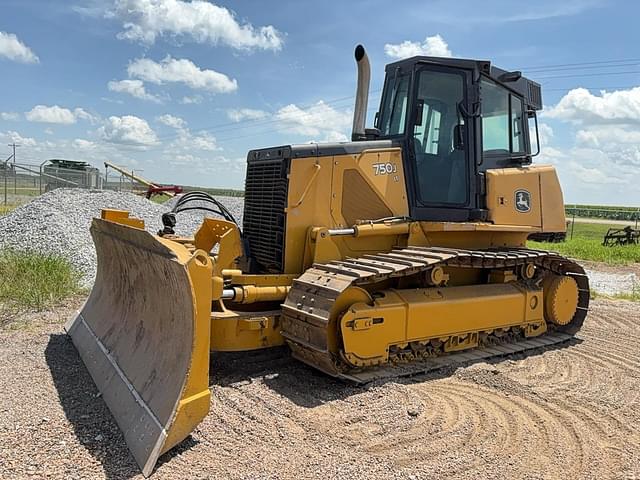 Image of John Deere 750J LT equipment image 1