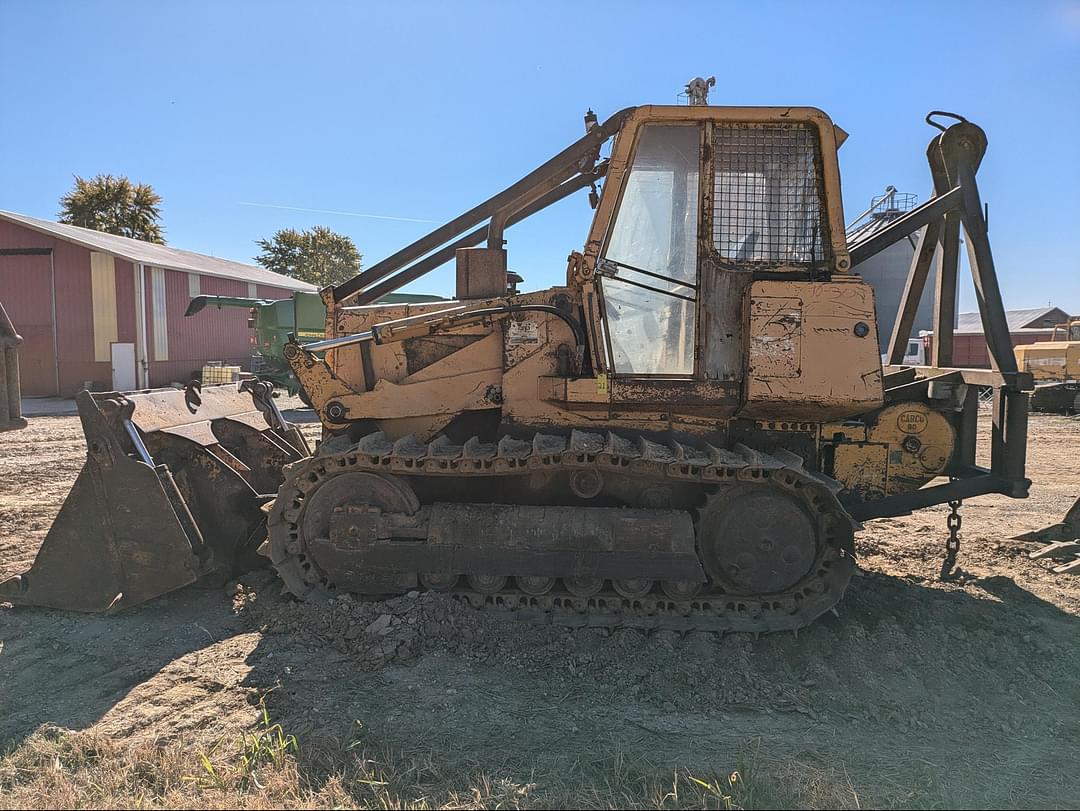 Image of John Deere 755B Primary image