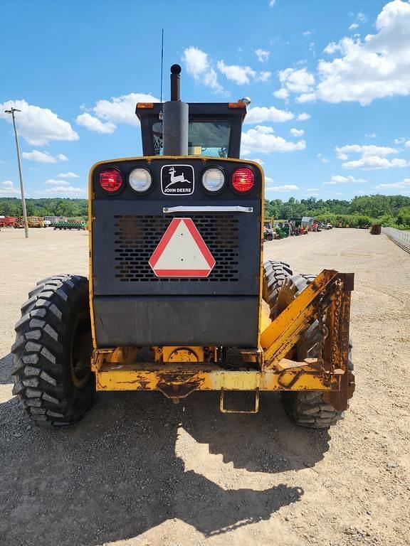 Image of John Deere 770 equipment image 3