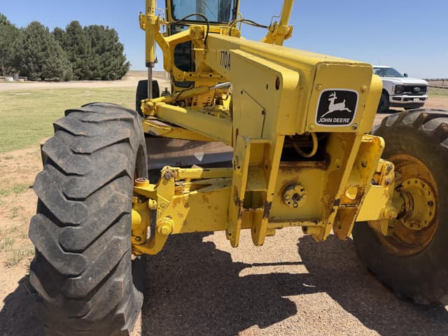 Image of John Deere 770A equipment image 3