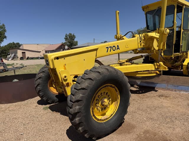 Image of John Deere 770A equipment image 1