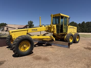 Main image John Deere 770A