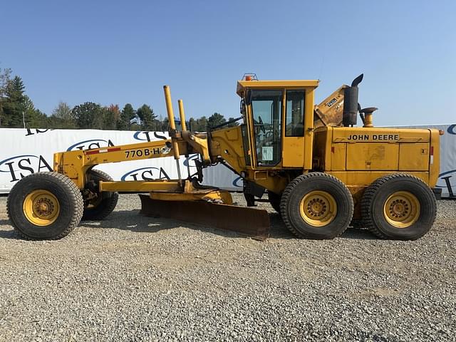 Image of John Deere 770BH equipment image 1