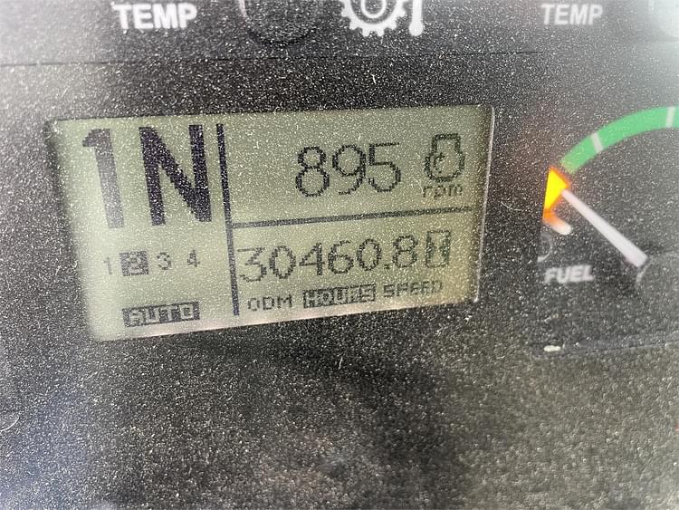 Main image John Deere 824J 12