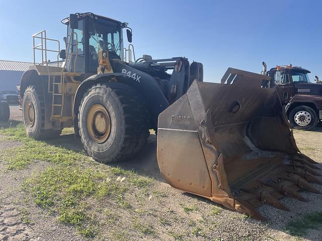 Image of John Deere 844K equipment image 1