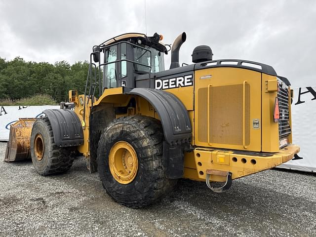 Image of John Deere 844K-II equipment image 2