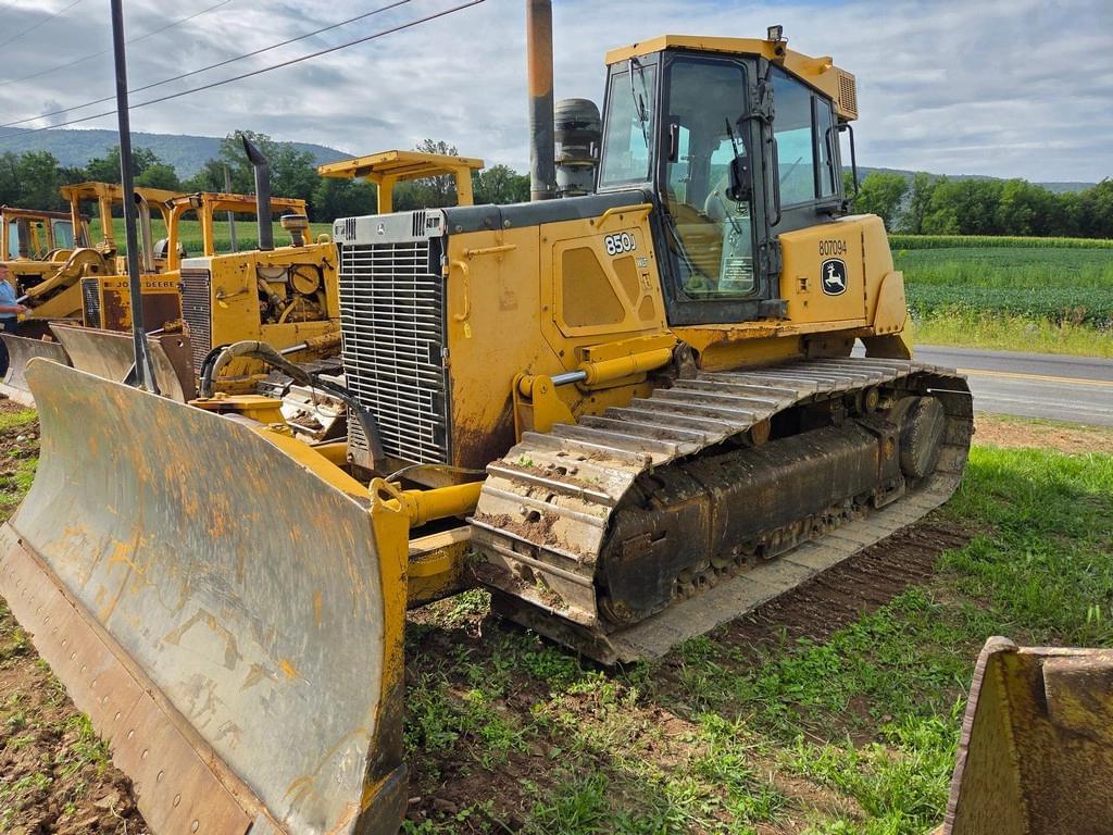 Image of John Deere 850J Primary image