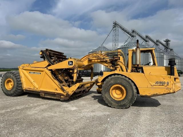 Image of John Deere 860A equipment image 1