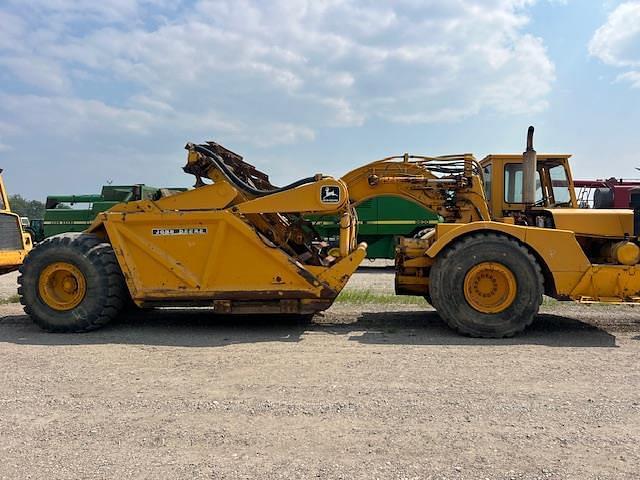 Image of John Deere 860A equipment image 4