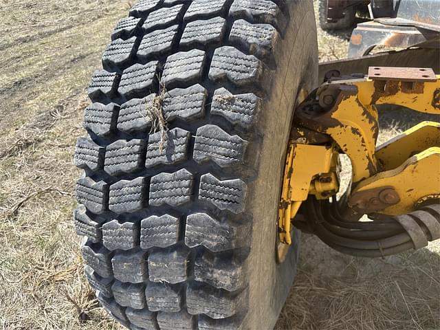 Thumbnail image John Deere 872D 16