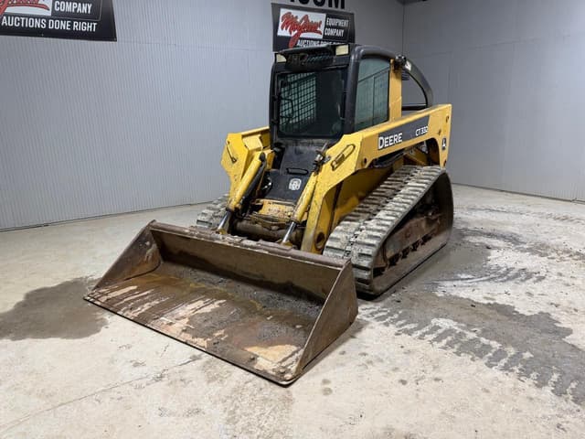 Image of John Deere CT332 equipment image 1