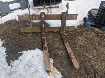 Main image John Deere Pallet Forks