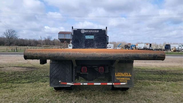 Image of Freightliner M2 equipment image 3