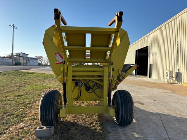 Image of Degelman Bale king 4100 equipment image 3