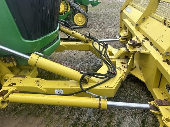 Image of Degelman 6900 equipment image 2