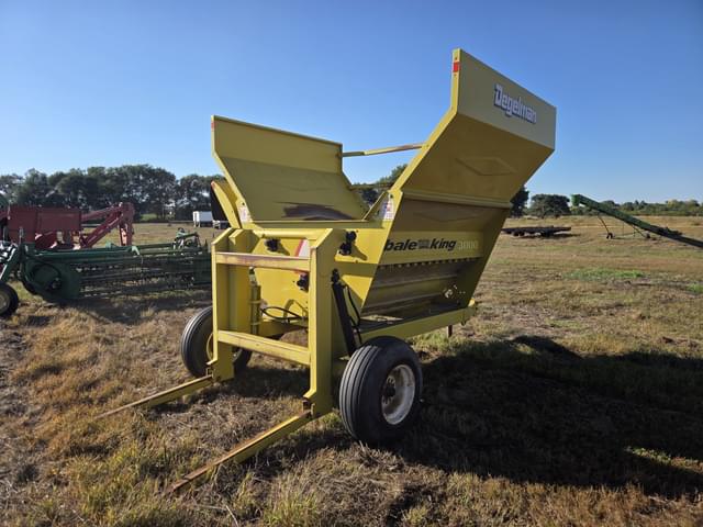 Image of Degelman 3000 equipment image 3