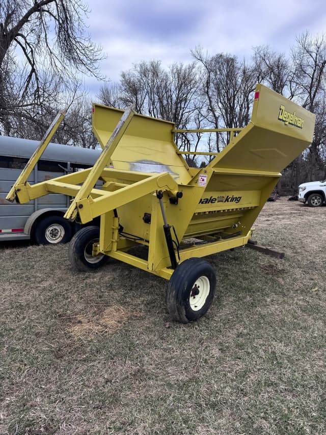 Image of Degelman Bale King 3000 equipment image 3