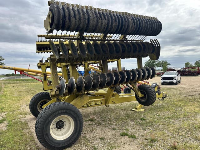 Image of Degelman Pro-Till 26 equipment image 2
