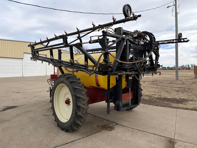 Image of Demco 1000 Sprayer equipment image 3