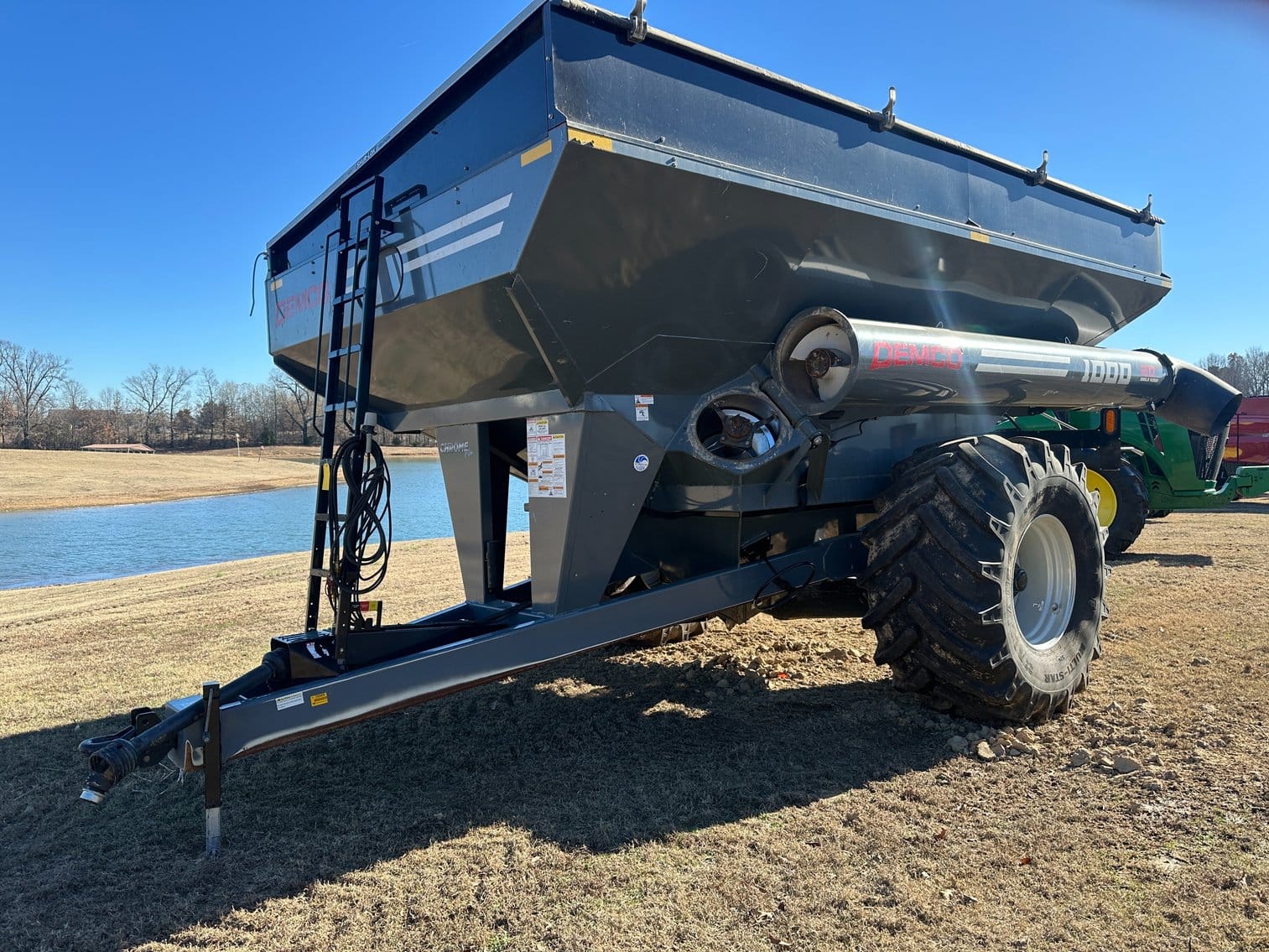 Demco 1000 Equipment Image0