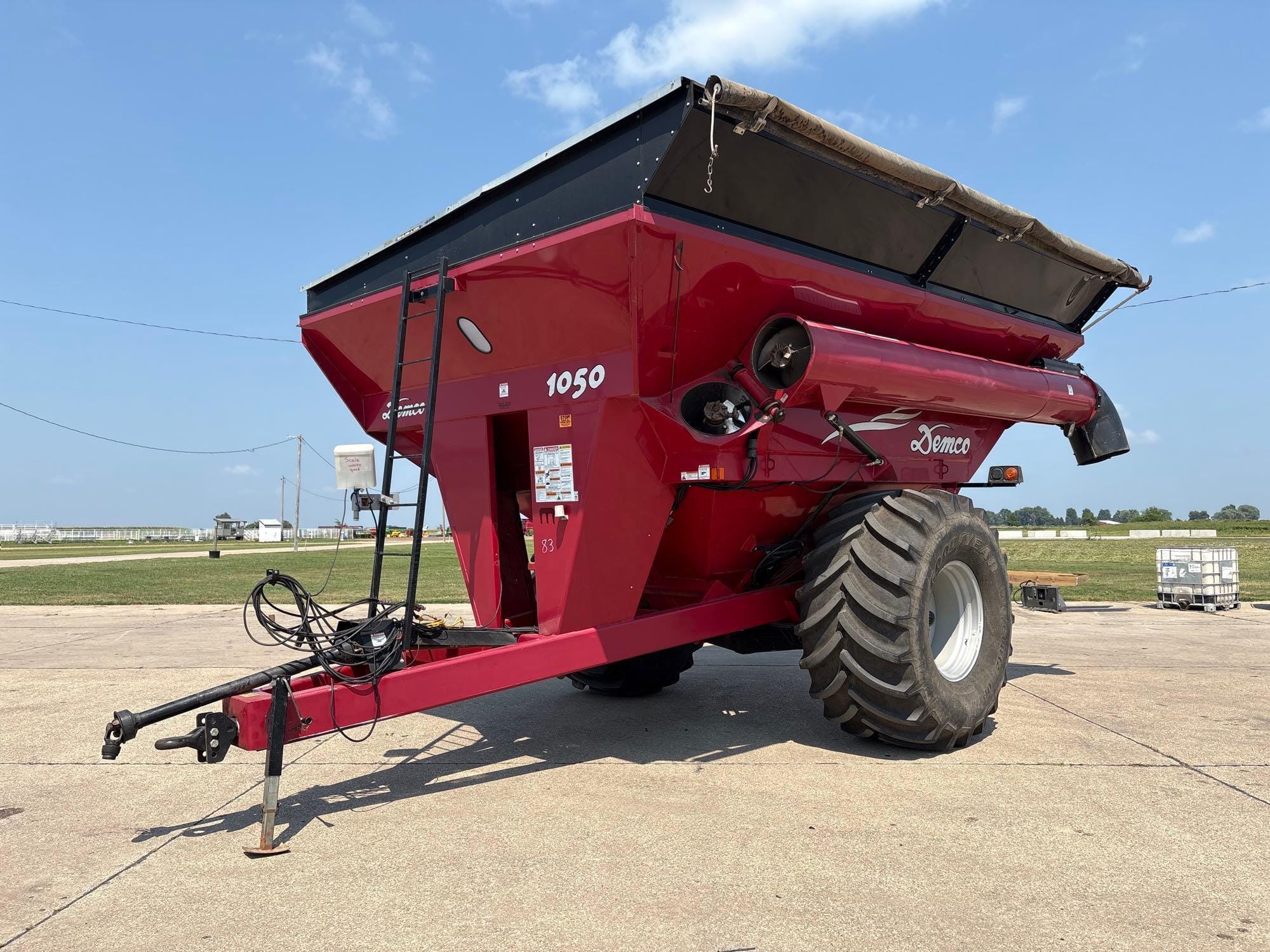 Demco 1050 Equipment Image0