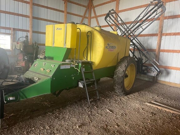 Main image Demco Conquest