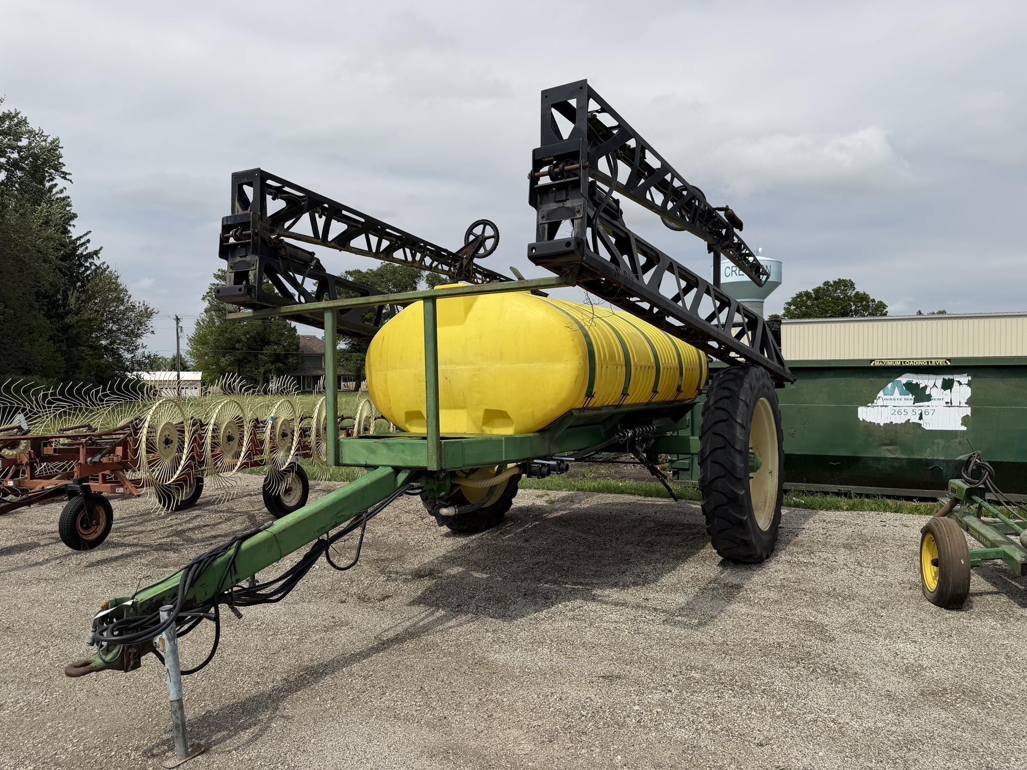 Demco 1600 Equipment Image0