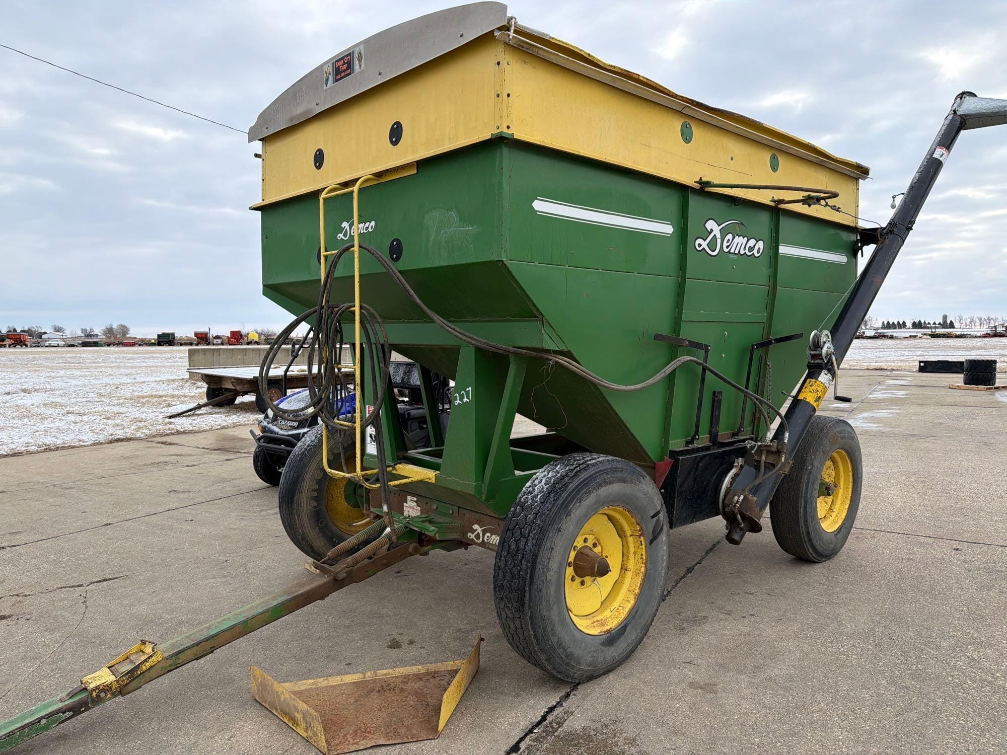 Demco 365 Equipment Image0