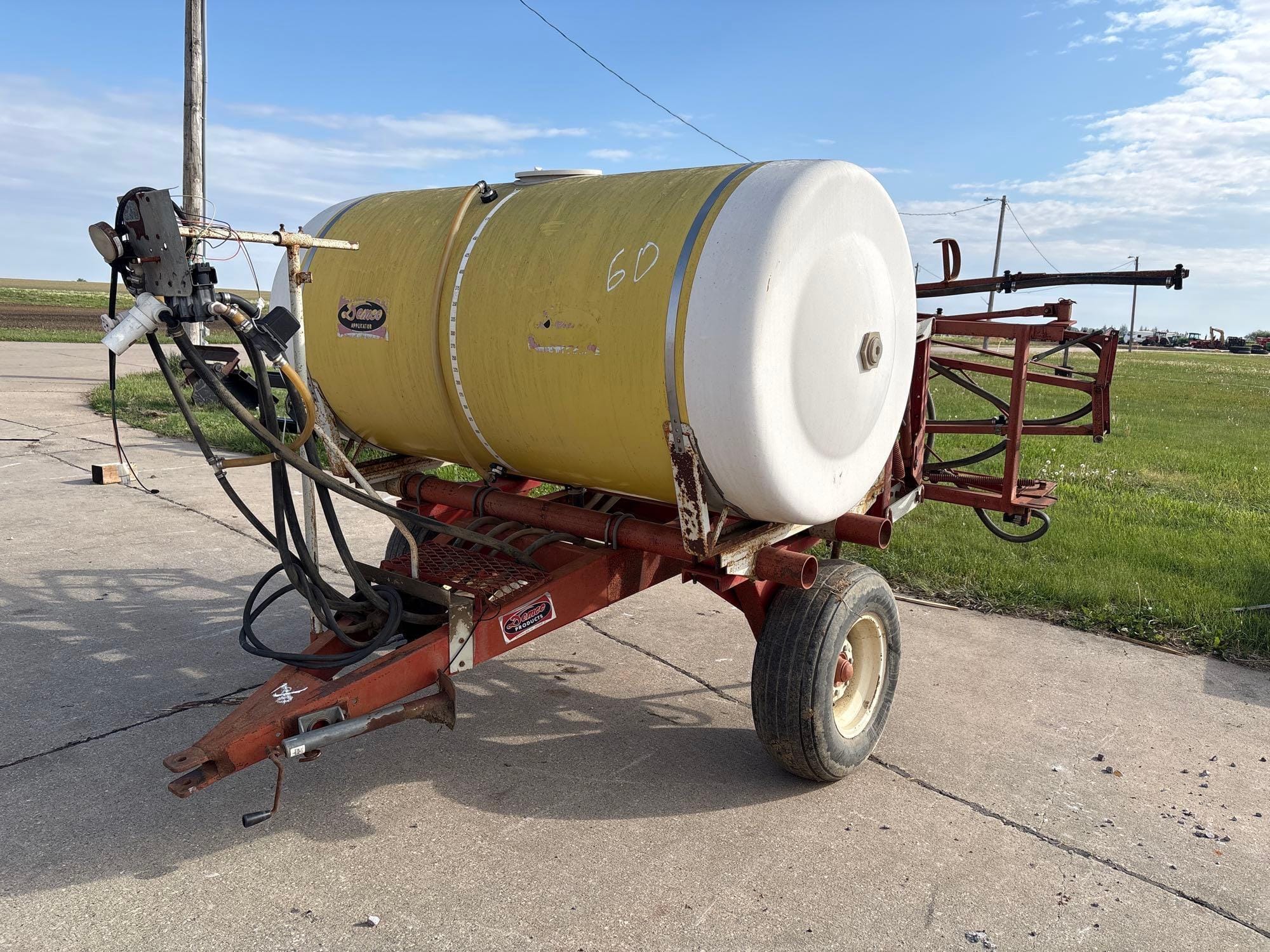 Demco 500 Equipment Image0